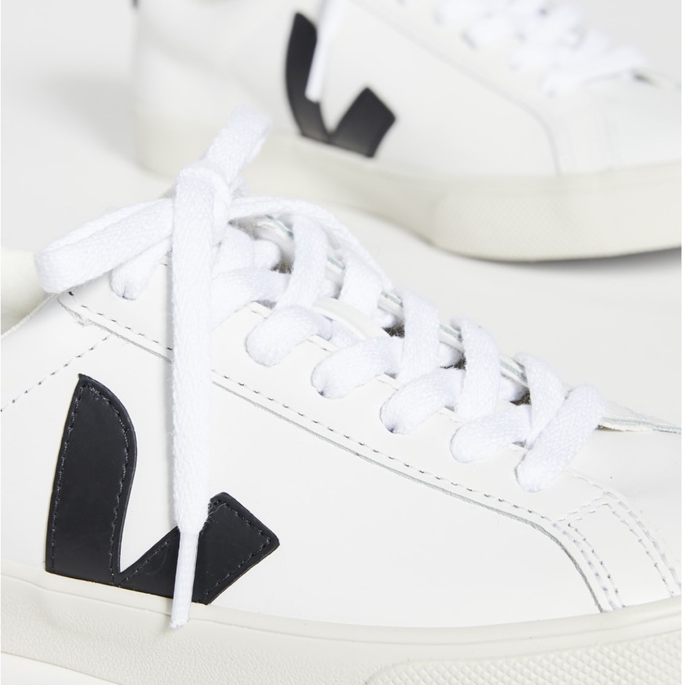 Veja Esplar Logo Sneakers - Size 9 - Black and White - Picture 5 of 11